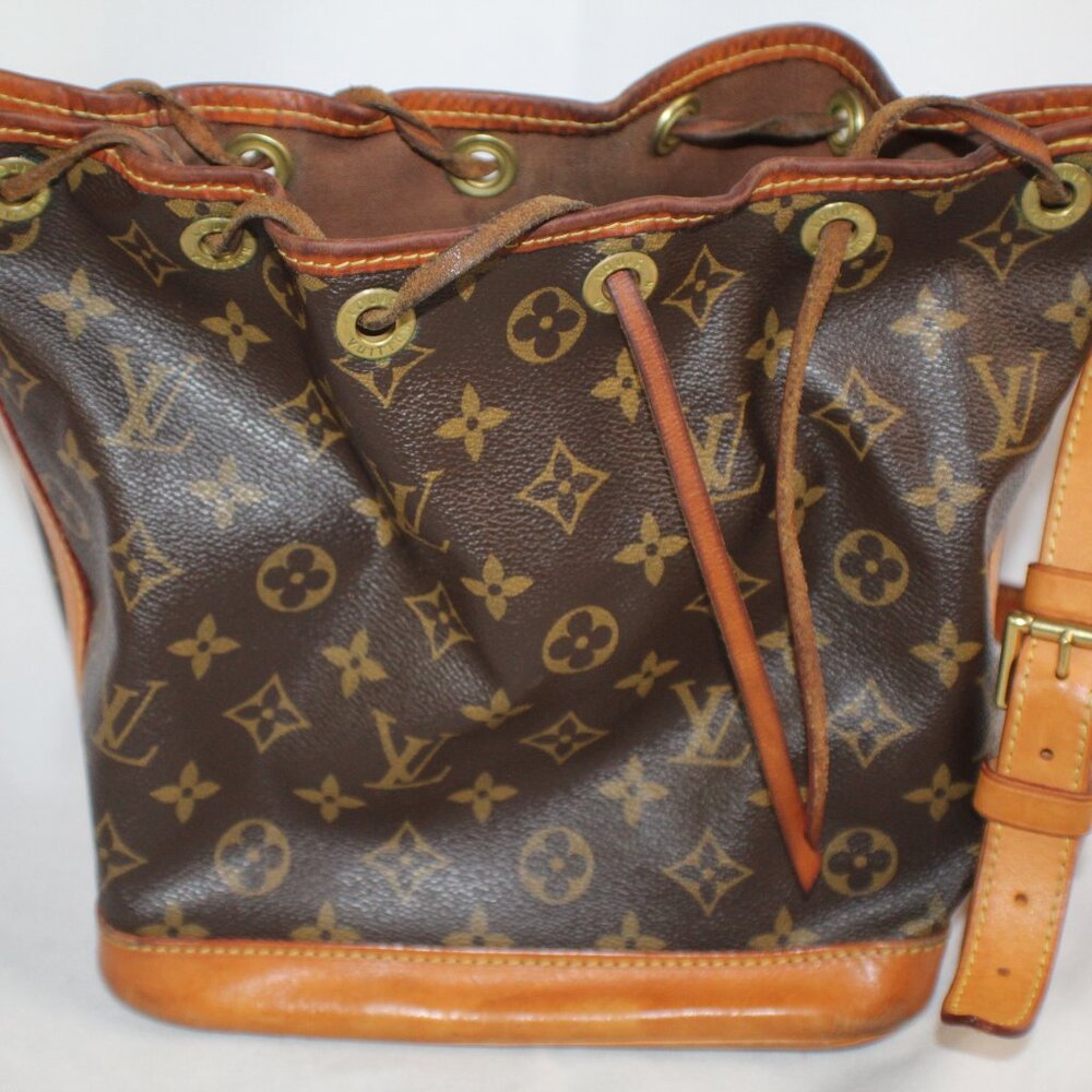 Louis Vuitton Noe Monogram Noé Bucket Canvas Bag Top Handle Shoulder Handbag